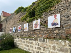 Vernisáž výstavy Letní galerie na hradbách