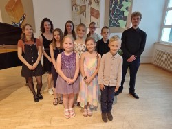 Koncert klavírní třídy Šimona Chvojky