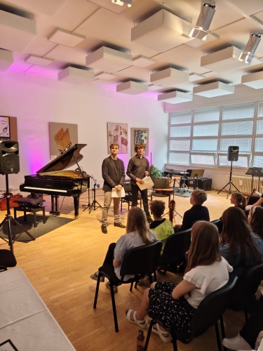 Koncert klavírní třídy J. Zlatušky a violoncellové a kytarové třídy A. Palduse