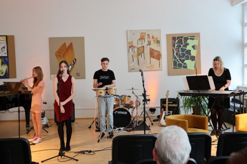 YIN & YANG Absolventský koncert Kateřiny Čermákové a Amélie Vlčkové