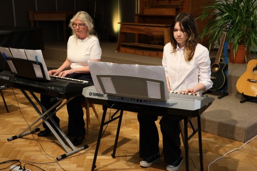 Koncert akordeonové a klávesové třídy Marcely Pechouškové a kytarové třídy Marka Kučery