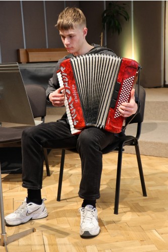 Koncert akordeonové a klávesové třídy Marcely Pechouškové a kytarové třídy Marka Kučery