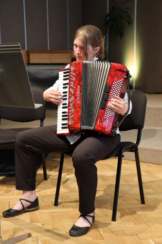 Koncert akordeonové a klávesové třídy Marcely Pechouškové a kytarové třídy Marka Kučery