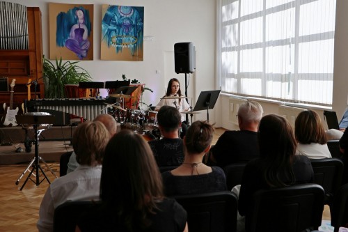Absolventský koncert Natálie Chárové a Terezy Švarcové
