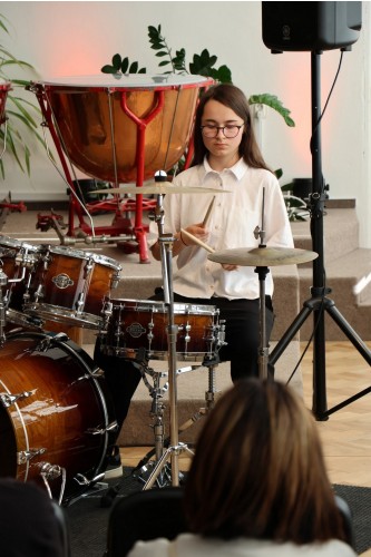 Absolventský koncert Natálie Chárové a Terezy Švarcové