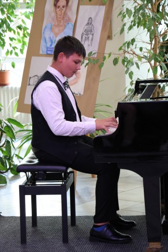 2. ABSOLVENTSKÝ KONCERT ŽÁKŮ