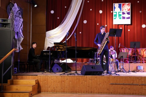 VÁNOČNÍ KONCERT ŽÁKŮ