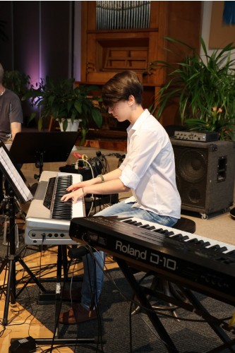 Koncert žáků ze třídy Petra Lose