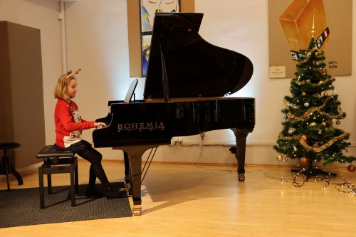 Vánoční koncert klavírní a varhanní třídy Jana Ševčíka a flétnové a klávesové třídy Zuzany Iljaševy