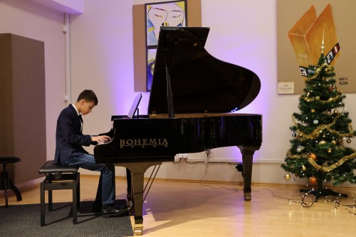Vánoční koncert klavírní a varhanní třídy Jana Ševčíka a flétnové a klávesové třídy Zuzany Iljaševy