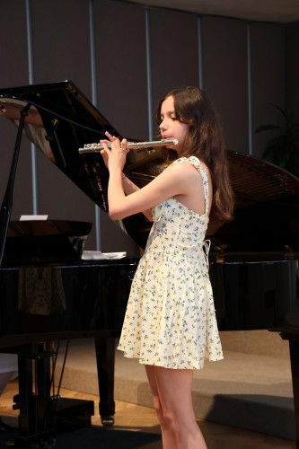 Koncert flétnové a klavírní třídy Adély Falkové