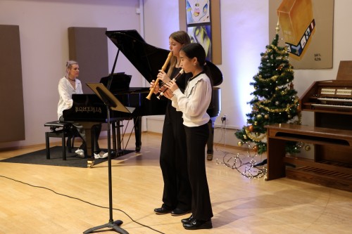 Vánoční koncert klavírní a varhanní třídy Jana Ševčíka a flétnové a klávesové třídy Zuzany Iljaševy