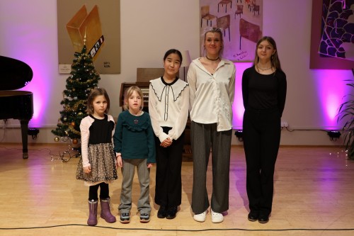 Vánoční koncert klavírní a varhanní třídy Jana Ševčíka a flétnové a klávesové třídy Zuzany Iljaševy