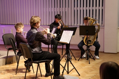 4. koncert žesťových tříd