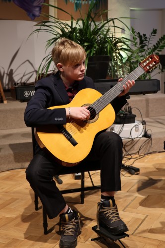 Koncert klavírní třídy Jana Zlatušky a violoncellové a kytarové třídy Antonína Palduse