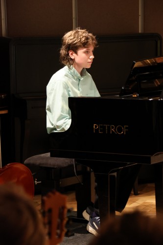 Koncert klavírní třídy Jana Zlatušky a violoncellové a kytarové třídy Antonína Palduse