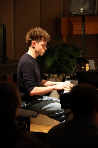 Koncert klavírní třídy Jana Zlatušky a violoncellové a kytarové třídy Antonína Palduse