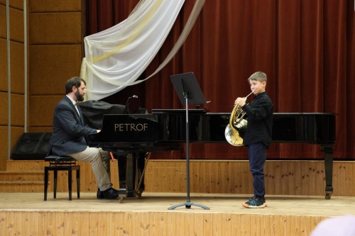 5. koncert žesťových tříd