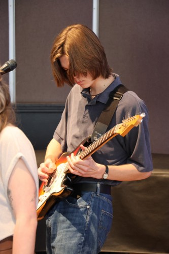 Výchovný koncert kapely TRIP a výtvarné dílny pro ZŠ