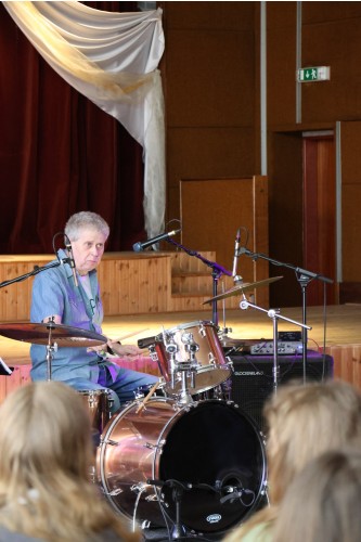 Výchovný koncert kapely TRIP a výtv. dílny pro ZŠ