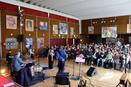 Výchovný koncert kapely TRIP a výtv. dílny pro ZŠ