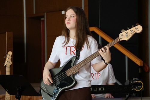 Výchovný koncert kapely TRIP a výtv. dílny pro ZŠ