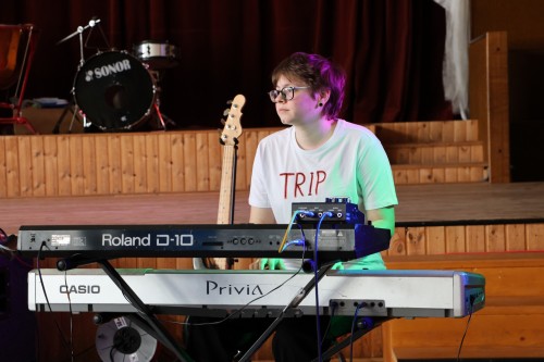 Výchovný koncert kapely TRIP a výtv. dílny pro ZŠ