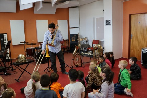 ZUŠBERK - zábavná prohlídka ZUŠ pro školy