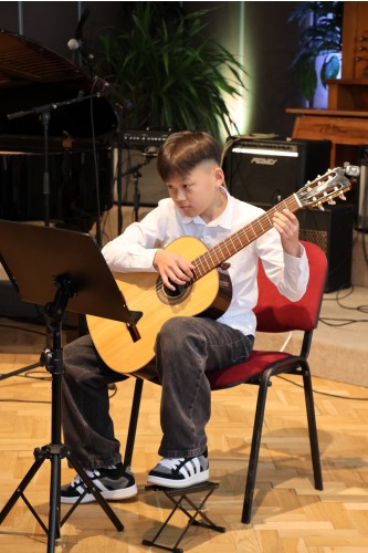 DUBNOVÝ KONCERT ŽÁKŮ