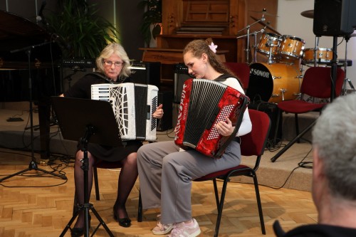 DUBNOVÝ KONCERT ŽÁKŮ