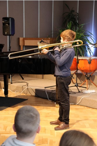 Výchovné koncerty a výtv. dílny pro MŠ a ZŠ