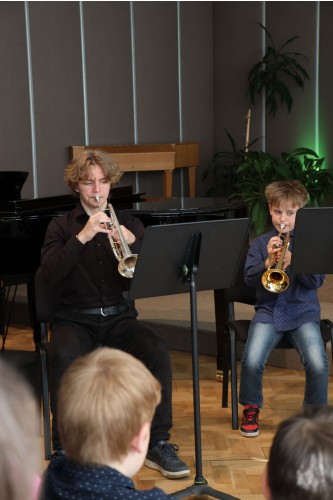 Koncert flétnové a klávesové třídy Zuzany Iljaševy a hornové třídy Štěpána Jasenovce