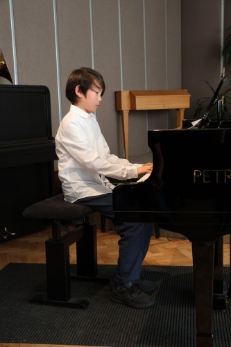 Koncert flétnové a klávesové třídy Zuzany Iljaševy a hornové třídy Štěpána Jasenovce