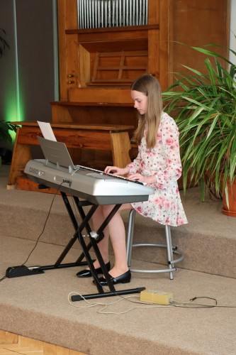 Koncert flétnové a klávesové třídy Zuzany Iljaševy a hornové třídy Štěpána Jasenovce