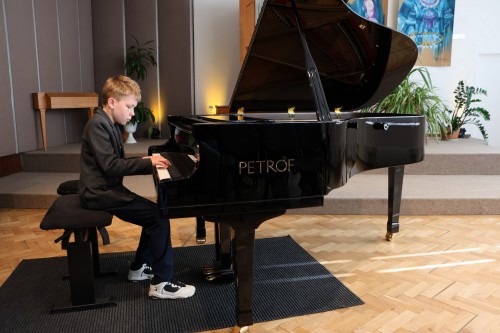 ZÁVĚREČNÝ KONCERT KLAVÍRNÍHO ODDĚLENÍ