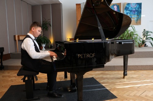ZÁVĚREČNÝ KONCERT KLAVÍRNÍHO ODDĚLENÍ