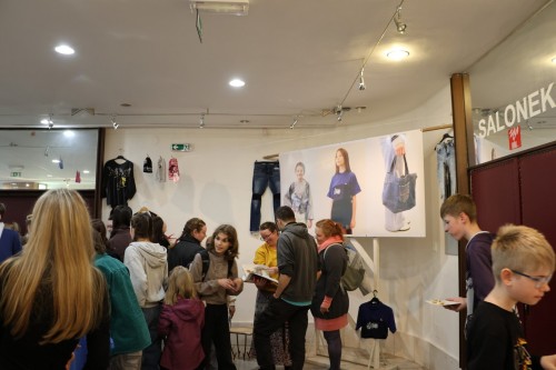 Vernisáž výstavy prací výtvarného ateliéru Lucie Medřické