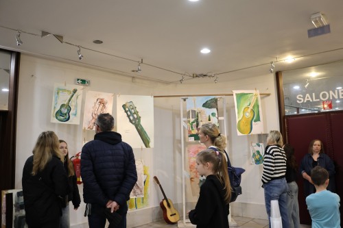 UMĚNÍ OTEVÍRÁ DUŠI - vernisáž výstavy výtvarného ateliéru Aleny Skokanové