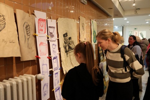 UMĚNÍ OTEVÍRÁ DUŠI - vernisáž výstavy výtvarného ateliéru Aleny Skokanové