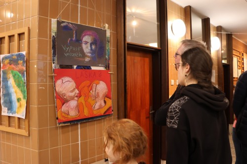 UMĚNÍ OTEVÍRÁ DUŠI - vernisáž výstavy výtvarného ateliéru Aleny Skokanové