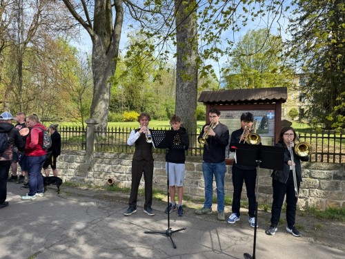 Odemykání Pekla - fanfáry