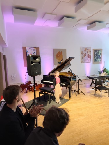 Koncert klavírní třídy J. Zlatušky a violoncellové a kytarové třídy A. Palduse