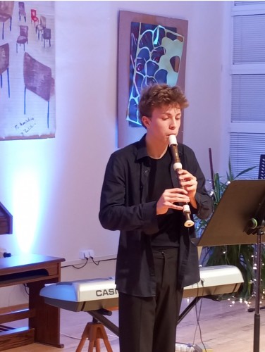 Vánoční koncert flétnové a klávesové třídy Zuzany Iljaševy a flétnové třídy Kateřiny Mauserové