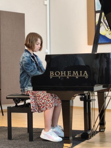 Koncert klavírní třídy Šimona Chvojky