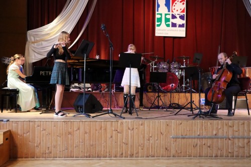 ZÁVĚREČNÝ KONCERT ŽÁKŮ