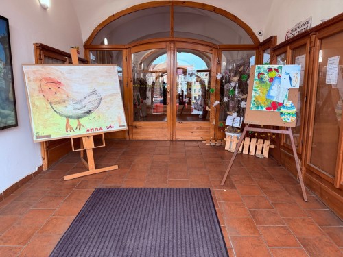 Velikonoční dekorace na radnici