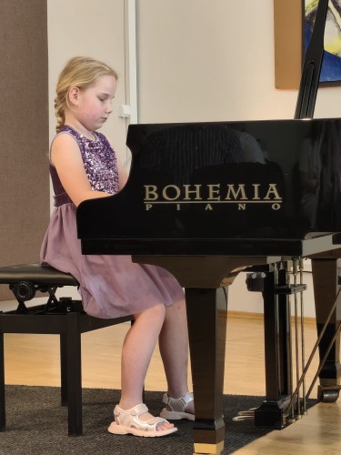 Koncert klavírní třídy Šimona Chvojky