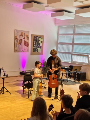 Koncert klavírní třídy J. Zlatušky a violoncellové a kytarové třídy A. Palduse