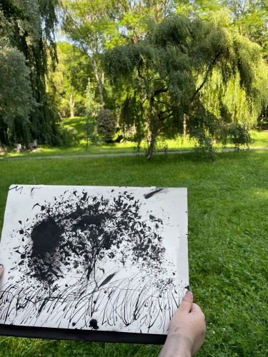 Výtvarníci ateliéru Lucie Medřické v městském parku