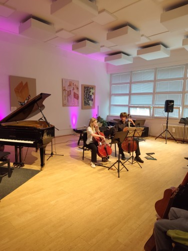 Koncert klavírní třídy J. Zlatušky a violoncellové a kytarové třídy A. Palduse